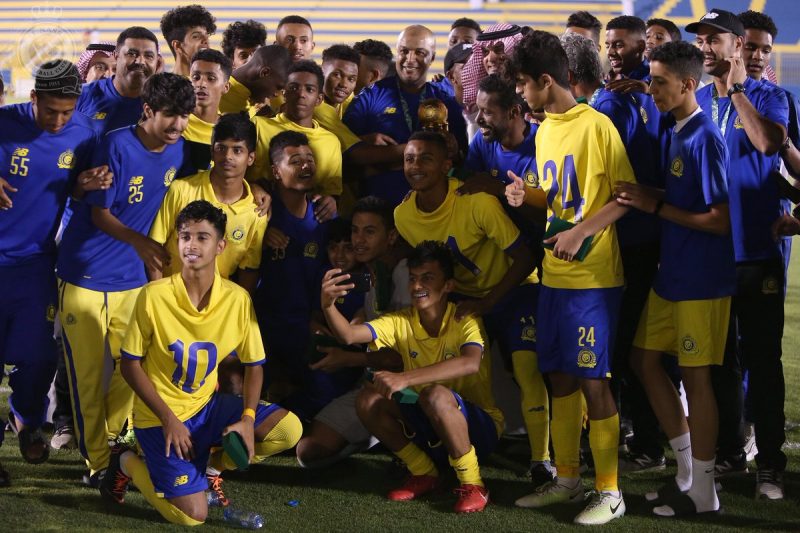 النصر يتوج بطلاً للدوري الممتاز للناشئين لكرة القدم