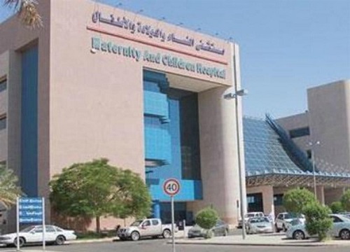 مستشفى النساء بسكاكا ينهي معاناة مريضة من عشرة أورام