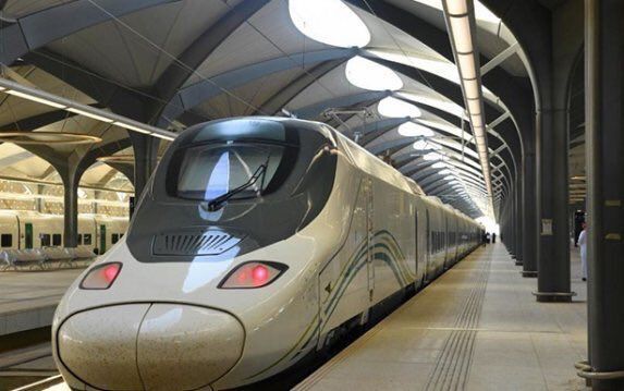 مكة.. وفاة شخص دهسًا على الخط الحديدي في "قطار الحرمين"