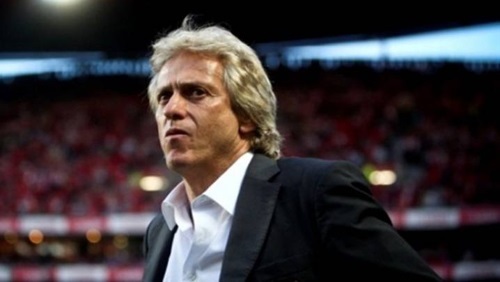 رسميًا.. الهلال يتعاقد مع المدرب البرتغالي جيسوس