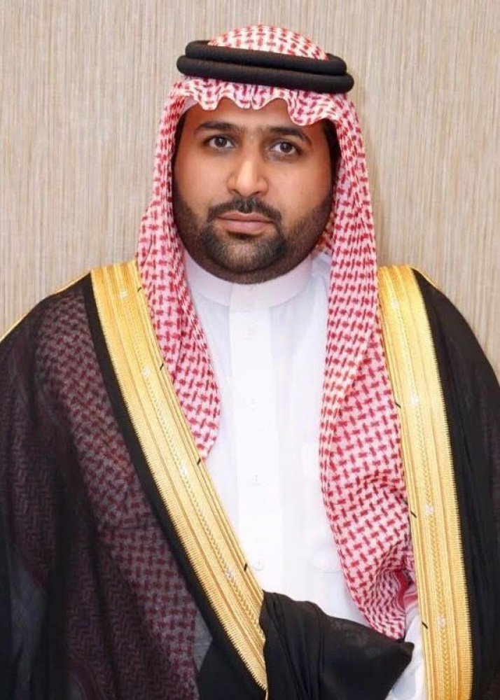أمير جازان بالنيابة يوجه بالقبض على شاب وفتاة مقطع مخل “تعليم القيادة”