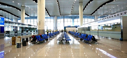 مطارات الرياض تدشن البوابات الجديدة لرحلات السفر إلى أمريكا وبريطانيا وكندا