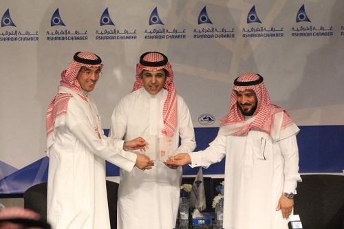الإعلامي محمد سعد ينجح بإدارة جلسة وزير الإعلام الحوارية بالشرقية