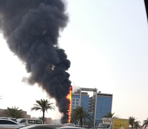 حريق في مقر ⁧‫#النيابة_العامة بالدمام