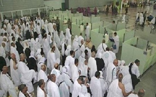 "الجمارك" تنفي منع الحجاج من شحن التمور معهم عند المغادرة وتوضح النظام المتبع