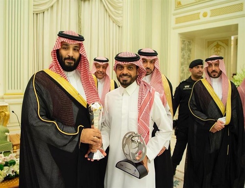 شاهد.. ولي العهد يستقبل رئيس وأعضاء اتحاد الكرة ولاعبي منتخب الشباب الفائز بكأس آسيا
