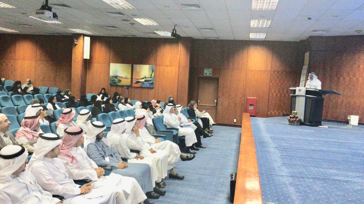 "المشرف" يفتتح أعمال الاجتماع العلمي لـ 29 للأمراض الباطنية بالخبر