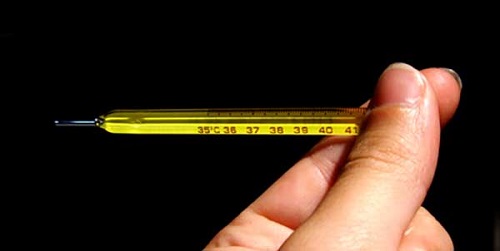 كيف ترتفع درجة حرارة جسم الإنسان؟ وما أهم أسبابه؟
