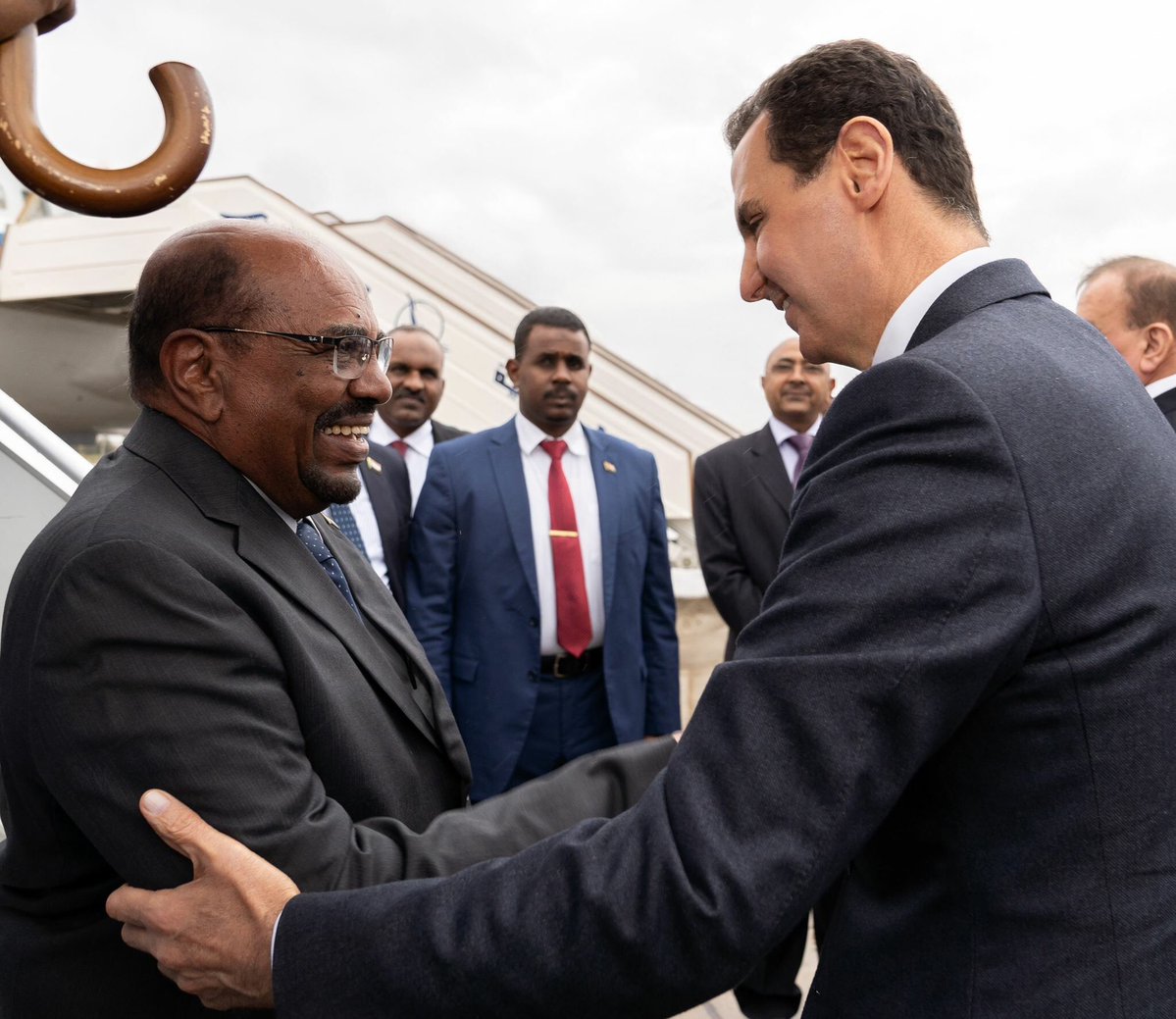 البشير يزور سوريا ويلتقي الأسد