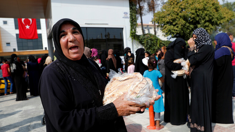 العفو الدولية: تركيا ترحّل اللاجئين السوريين إلى "المنطقة الآمنة" قسرا