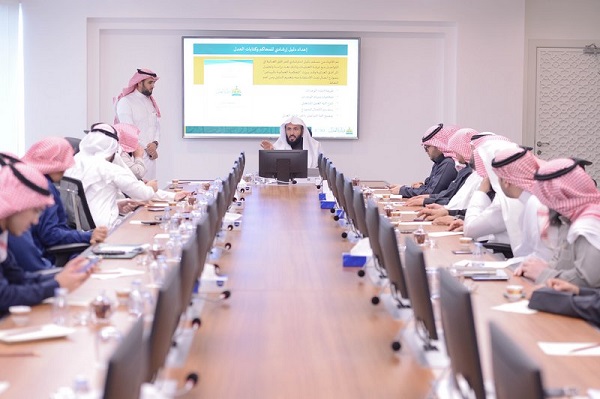 وزير العدل يوجِّه بإطلاق 45 مؤشراً جديداً لمركز العمليات العدلي