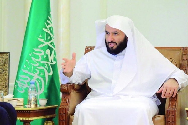 “وزير العدل”: قرار “إلغاء إيقاف الخدمات” لا يشمل مخالفات المرور لأنها حقوق جزائية