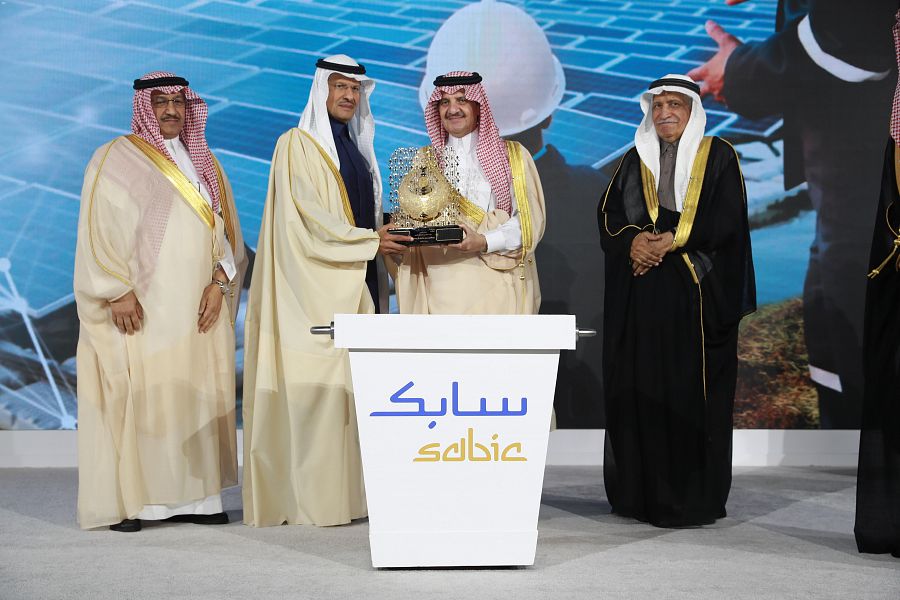 أمير الشرقية يفتتح "مؤتمر سابك ٢٠٢٠" ويدشن مبنى سابك الجديد