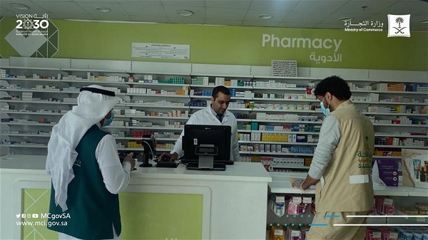 جولات رقابية على الصيدليات للتأكد من توفر المنتجات الطبية وعدم رفع الأسعار