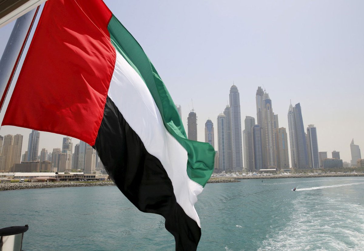 الإمارات .. تعطيل المدراس شهر بسبب كورونا
