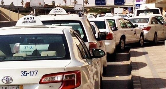 تعرف على الحالات المُستثناة من قرار تعليق نشاط سيارات الأجرة