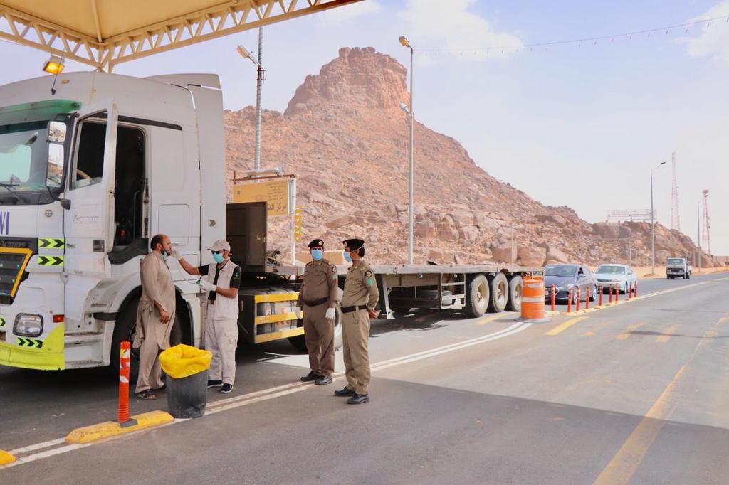 صحة بيشة : فحص أكثر من ٧٠ ألف في نقاط الفرز البصري