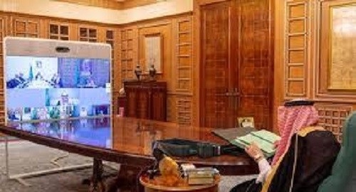 مجلس الوزراء يعقد جلسته عبر الاتصال المرئي.. ويصدر عدداً من القرارات