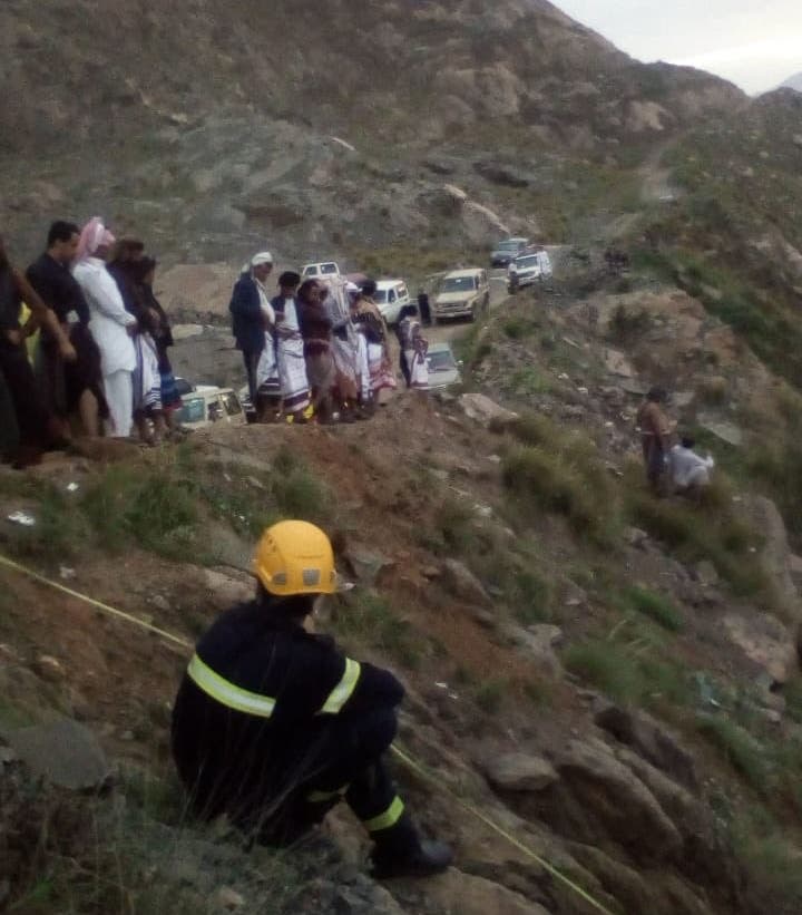 بالصور .. وفاة عروسين ليلة زفافهما بجازان