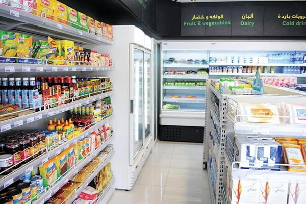 “الموارد البشرية”: ندرس خطة جديدة لتسريع توطين البقالات