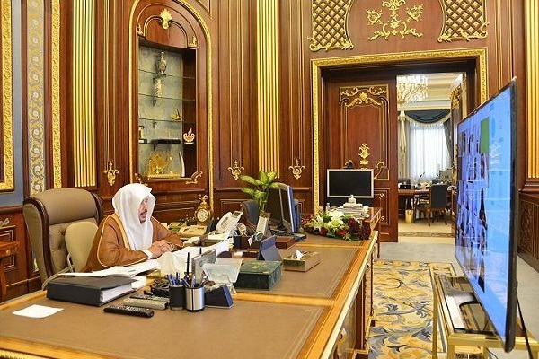 مجلس الشورى يواصل عقد جلساته “عن بُعد” ويناقش خلالها عددًا من الموضوعات
