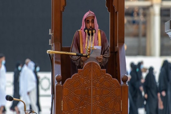 إمام وخطيب المسجد الحرام في خطبة صلاة الاستسقاء: الدعاء نهج المرسلين وسلاح عباده المؤمنين