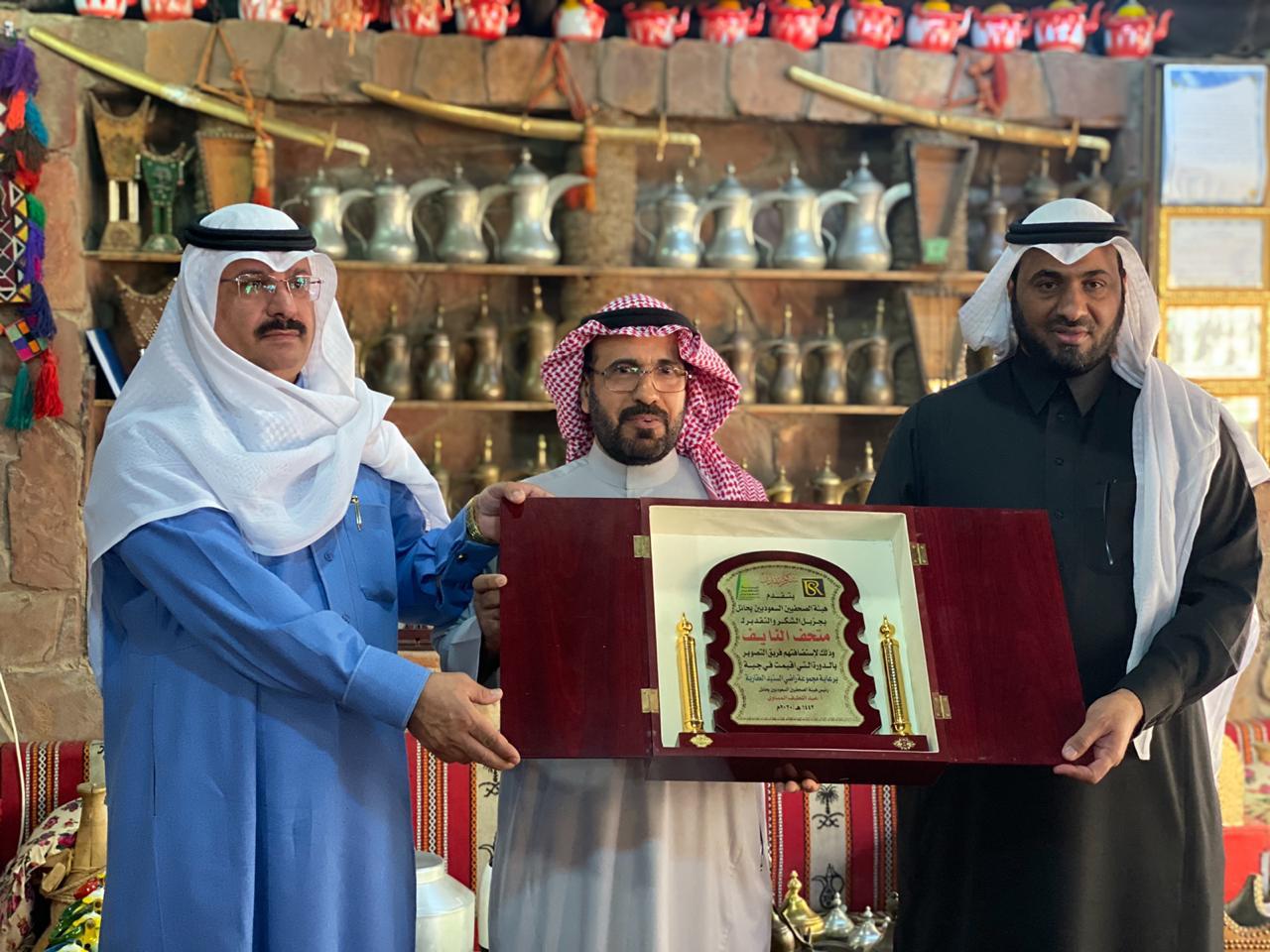 فرع هيئة الصحفيين السعوديين بحائل يختتم ورشة عمل "التصوير الصحفي "