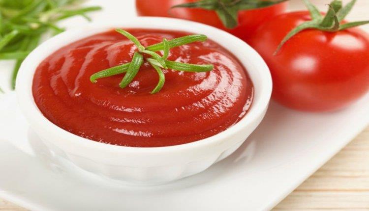 استشاري: الإفراط في تناول "الكاتشب" يدمر الكبد.. ويصيب الأطفال بأمراض الجهاز العصبي