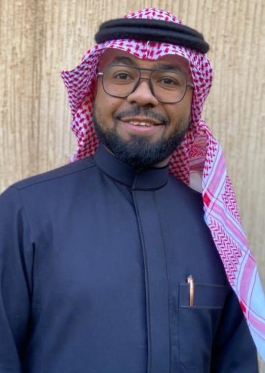 باسم العنزي ينال الدكتوراه