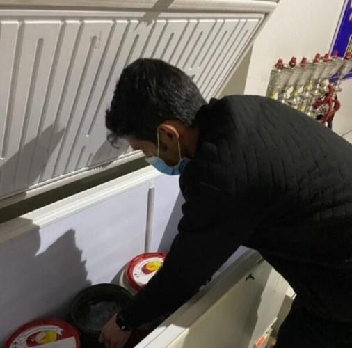 ضبط مقهى بأبها يقدم الشيشة للزبائن داخل غرف مغلقة