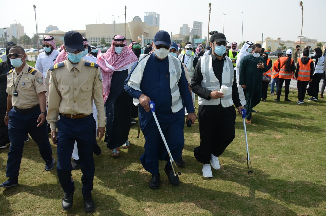 أمين الشرقية يدشن حملة "شيل كيستك ونظف ديرتك " بمشاركة أكثر من ٥٠٠ متطوع ومتطوعة