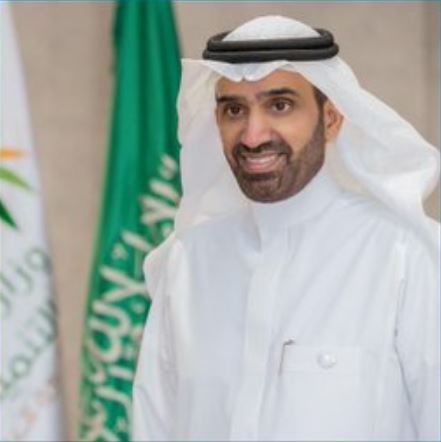 الراجحي يصدر قرارًا بتنظيم منشآت قطاع الاتصالات وتقنية المعلومات واستحداث 7 أنشطة رئيسة في برنامج نطاقات