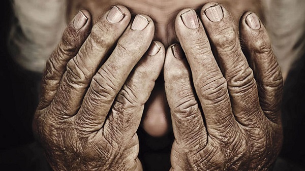 7 نصائح مهمة لحماية كبار السن من القلق والاكتئاب