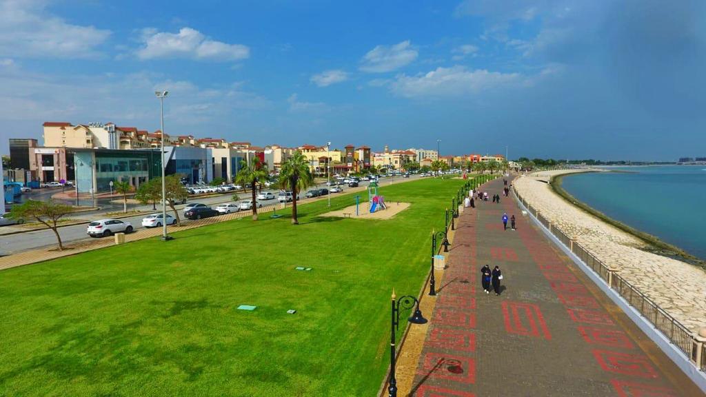 الجبيل الصناعية تستعد لاستقبال الزوار بشواطئ تمتد لأكثر من ١٧ كم