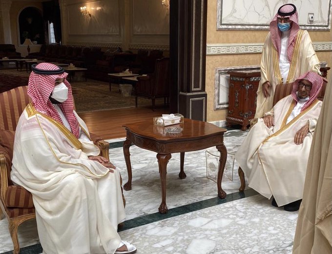 الأمير محمد بن سلمان يزور الشيخ الشثري والشيخ الفوزان لتهنئتهم بعيد الفطر