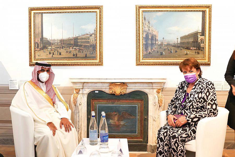 سمو الأمير بدر بن عبدالله بن فرحان يلتقي بوزيرة الثقافة الفرنسية