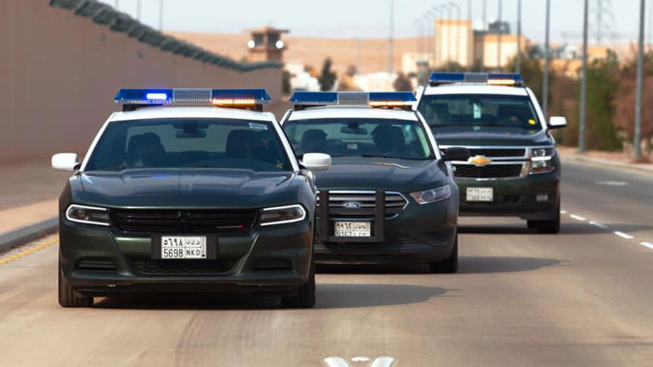 الداخلية: القتل تعزيرًا في مواطنين أقدما على ارتكاب عدد من الجرائم الإرهابية