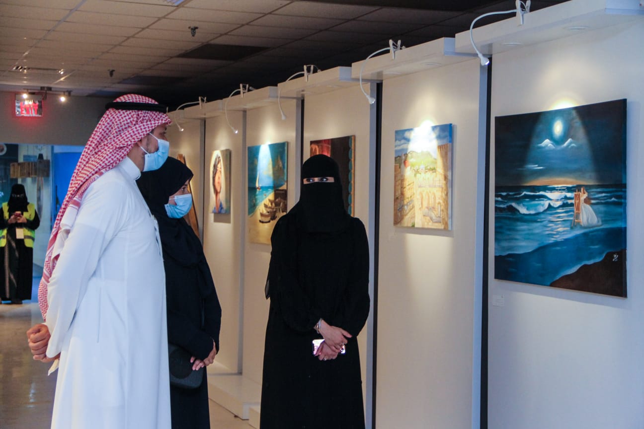 بالفيديو والصور.."جسفت الجبيل" تختتم معرضها الفني "برواز"
