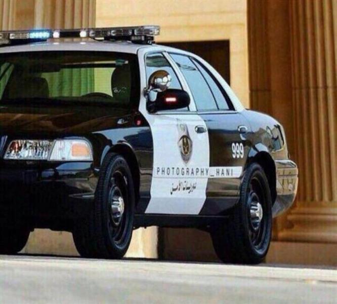 مقيم يحاول دَهس رجل أمن بتبوك.. والشرطة تطيح به