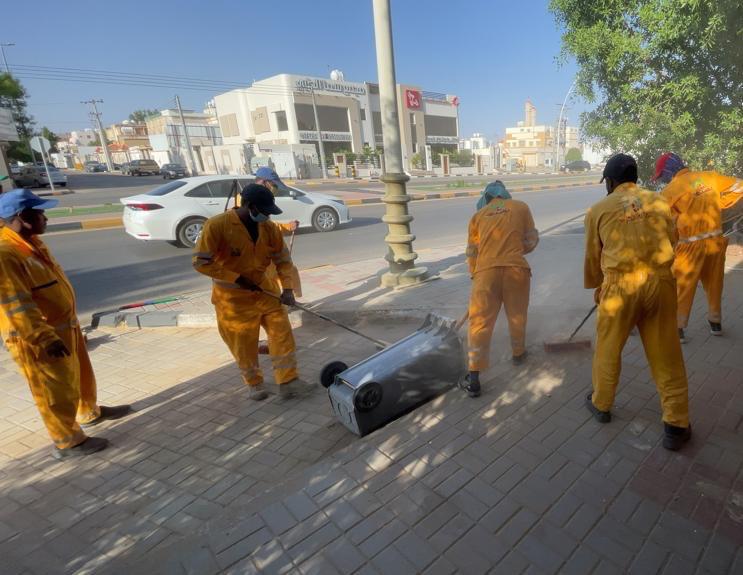 أمانة نجران تنفذ أكثر من 645 عملاً لصيانة الحدائق والمنتزهات