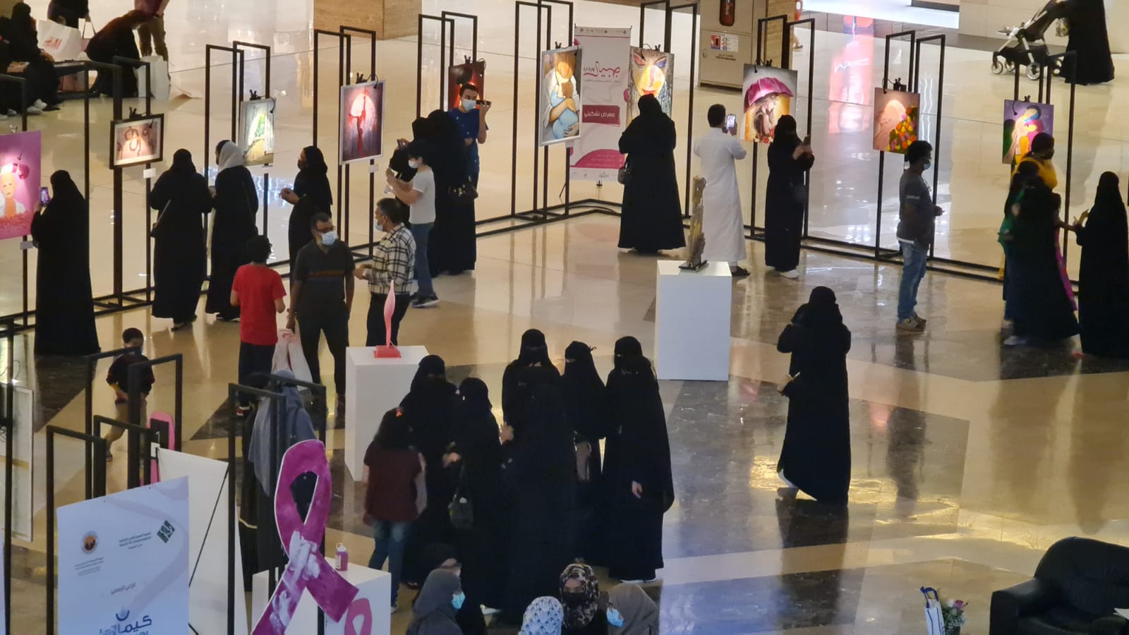 جسفت الجبيل تختتم فعالية "جبيل وردية" الفنية للتوعية بسرطان الثدي
