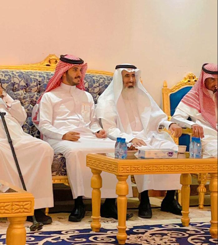 "محافظ بيشة" يحتفل بعقد قران نجله "عثمان"