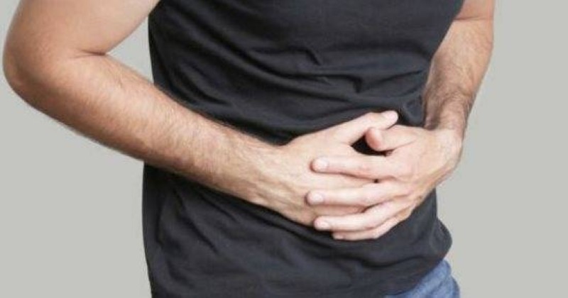 آلام المعدة: 7 أسباب شائعة