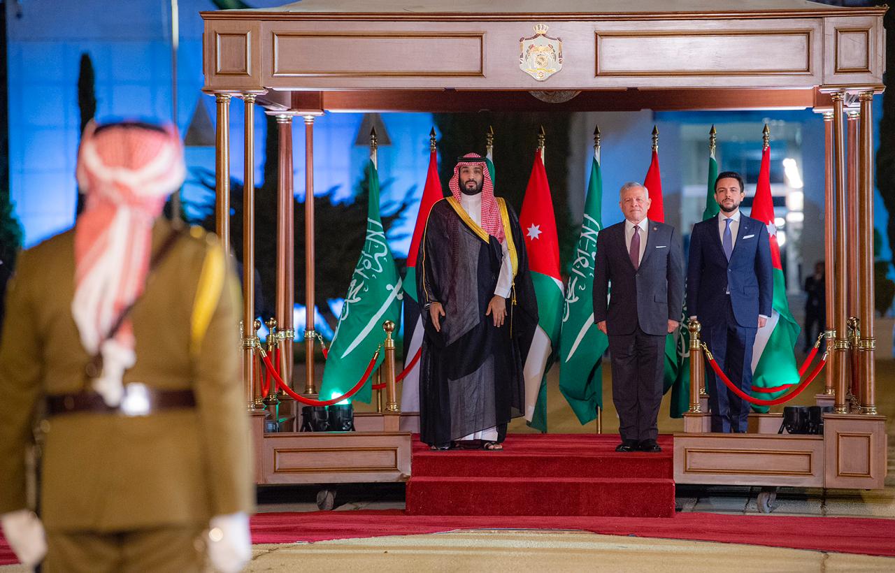 ولي العهد يصل عمّان: استقبال ملكي