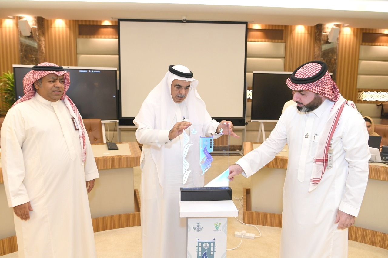 أمين الشرقية يدشن انطلاق الدورة الثالثة لجائزة الأمين للتميز*