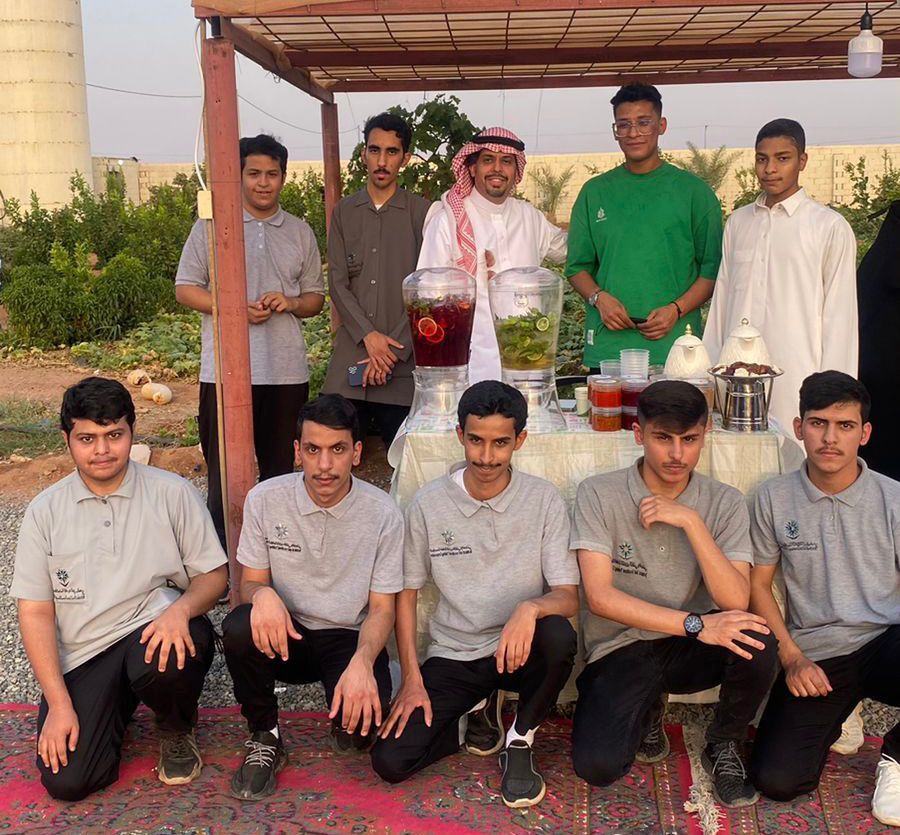 قسم السياحة بالكلية التقنية يزور مهرجان صرار حائل الأول