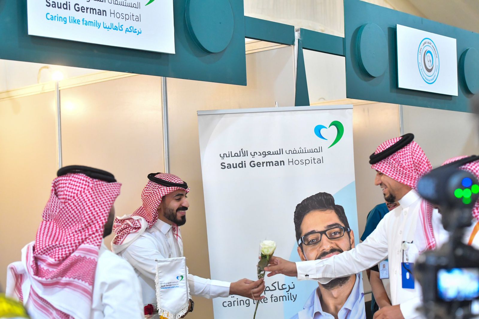 صحة حائل تدشن الخيمة الصحية المصاحبة لمهرجان الإبل بالمنطقة