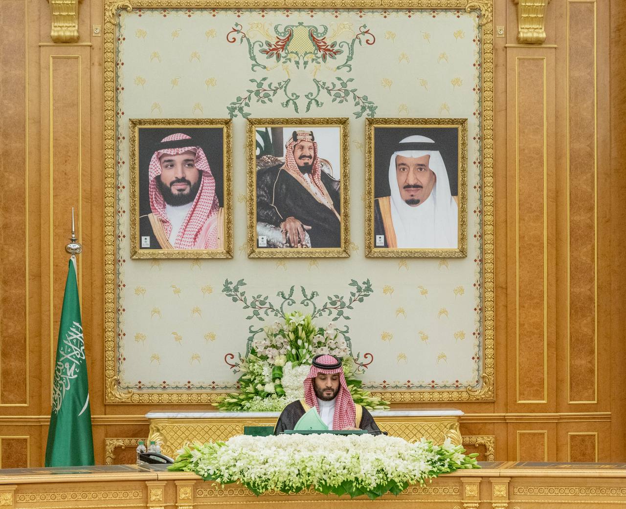 ولي العهد يرأس جلسة مجلس الوزراء