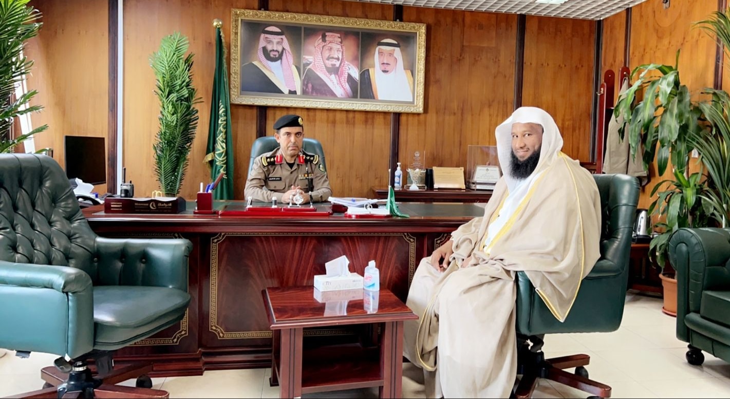 مدير مرور محافظة الجبيل وعدد من الجهات يطلقون فعاليات حملة “عليكم بسنتي "