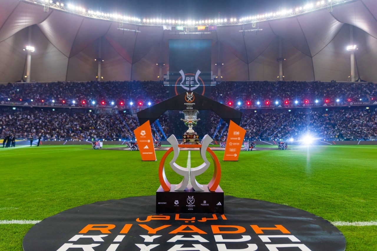 الرياض ..برشلونة يتوج بطل كأس السوبر الإسباني ( فيديو )